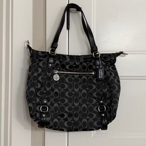 Coach Signature Black And Grey Shoulder Bag